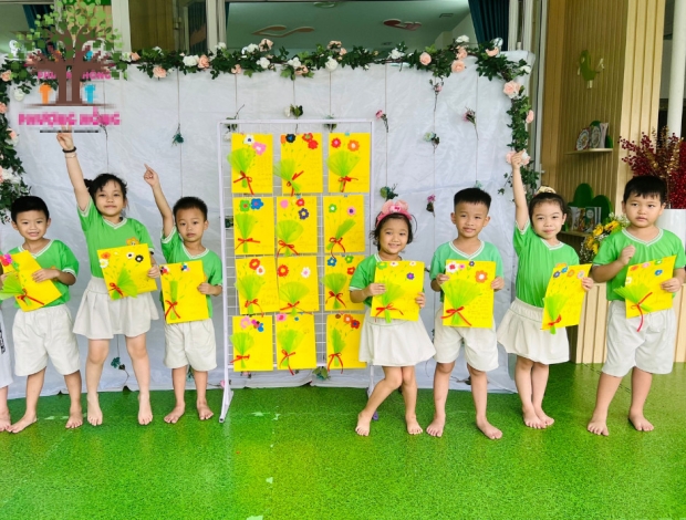 Lớp Orange  - Đóa Hoa Xinh Tặng Mẹ