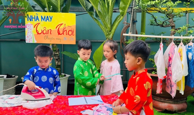 Lớp Mango - Sắc Xuân Rực Rỡ Trong Tà Áo Dài Nhỏ Xinh